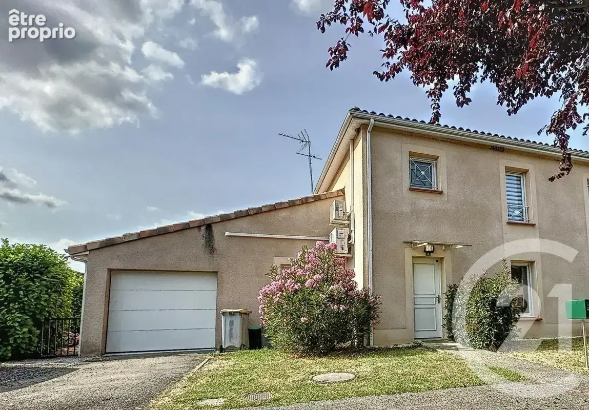 Maison à NEGREPELISSE