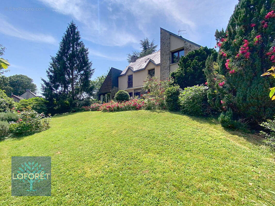 Maison à BAIN-DE-BRETAGNE
