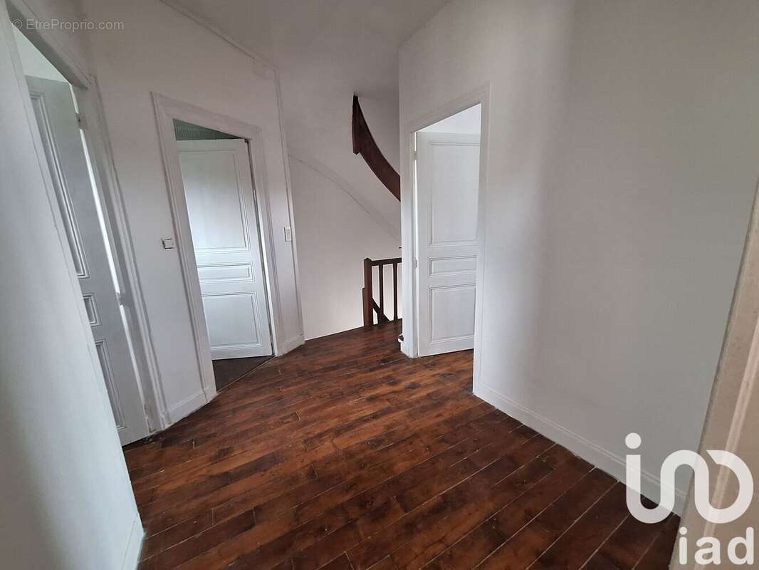 Photo 8 - Maison à VOUZIERS