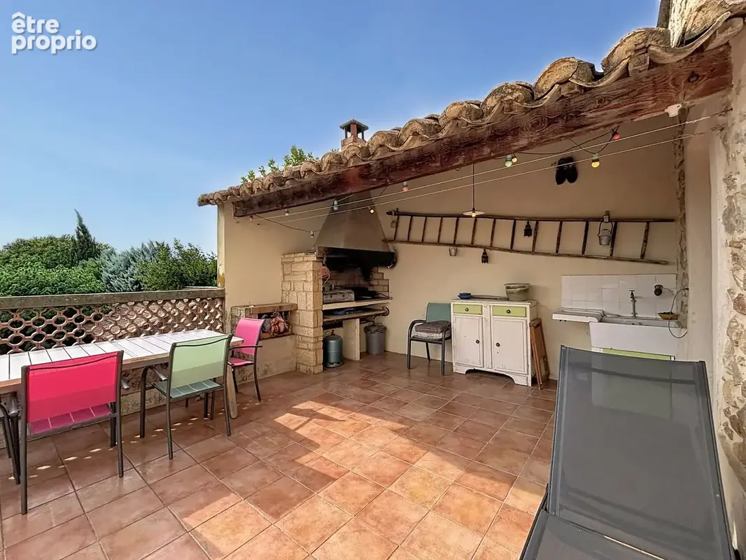 Mas 10 pieces 480m2 - piscine - garages - dependances - fort potentiel - photo 18