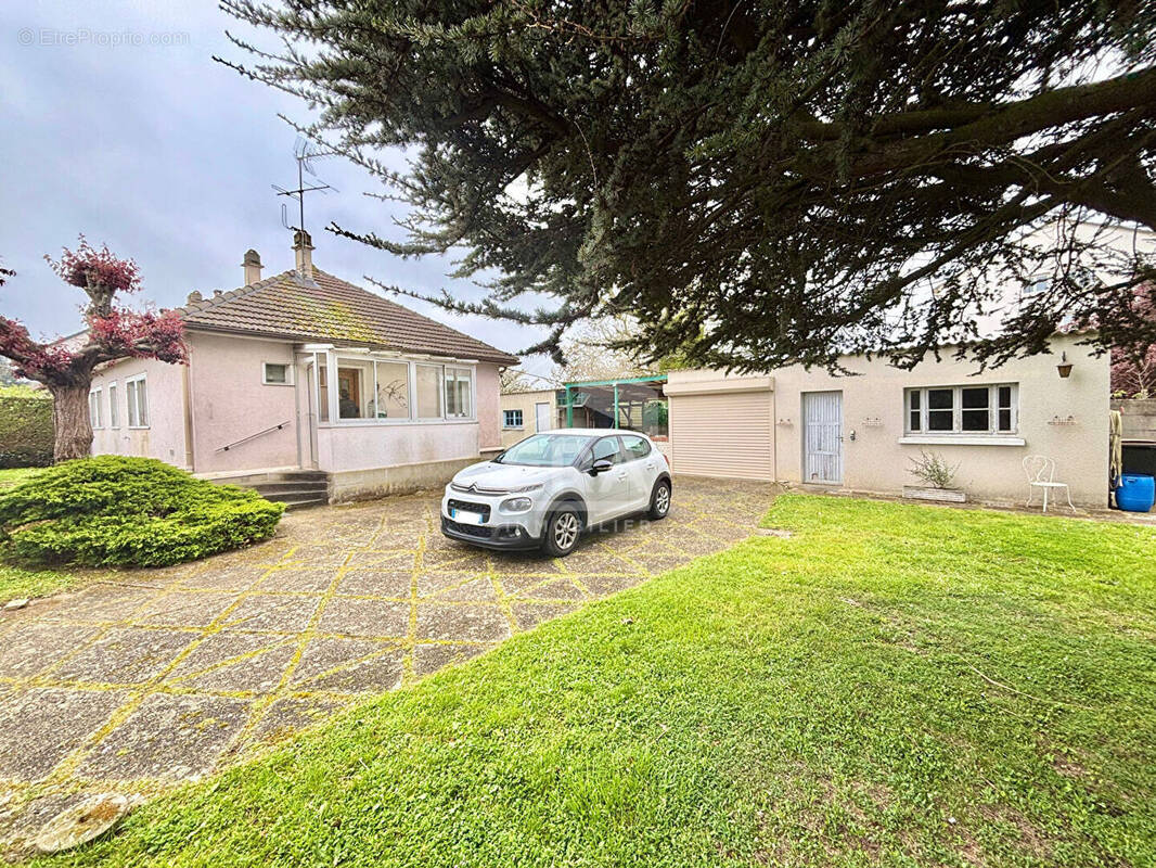 Maison à BALLANCOURT-SUR-ESSONNE