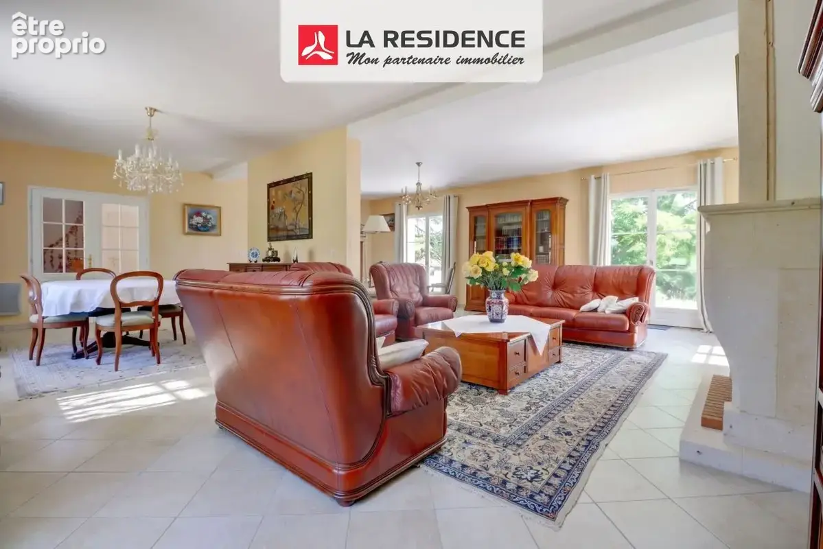 Maison 9 pièces 285 m² à vendre à Gambais (78950) - photo 2