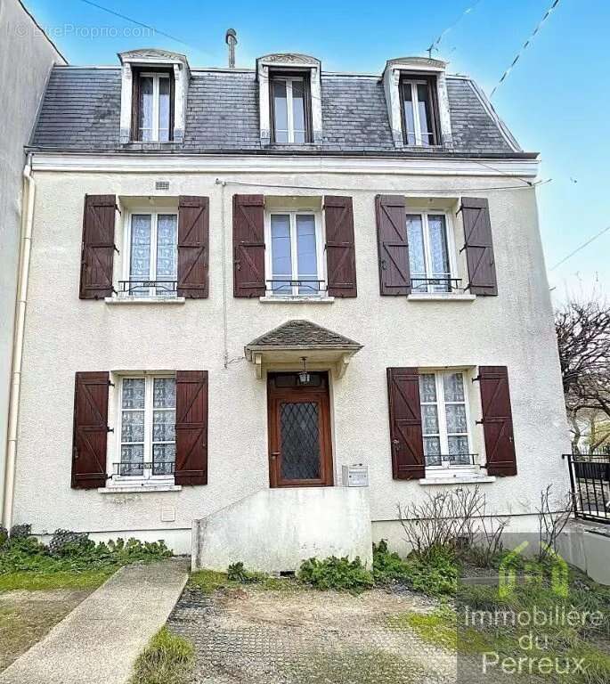 Maison à NEUILLY-PLAISANCE