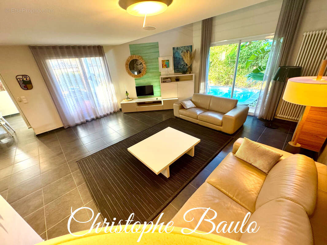 Maison à VILLENEUVE-LES-MAGUELONE