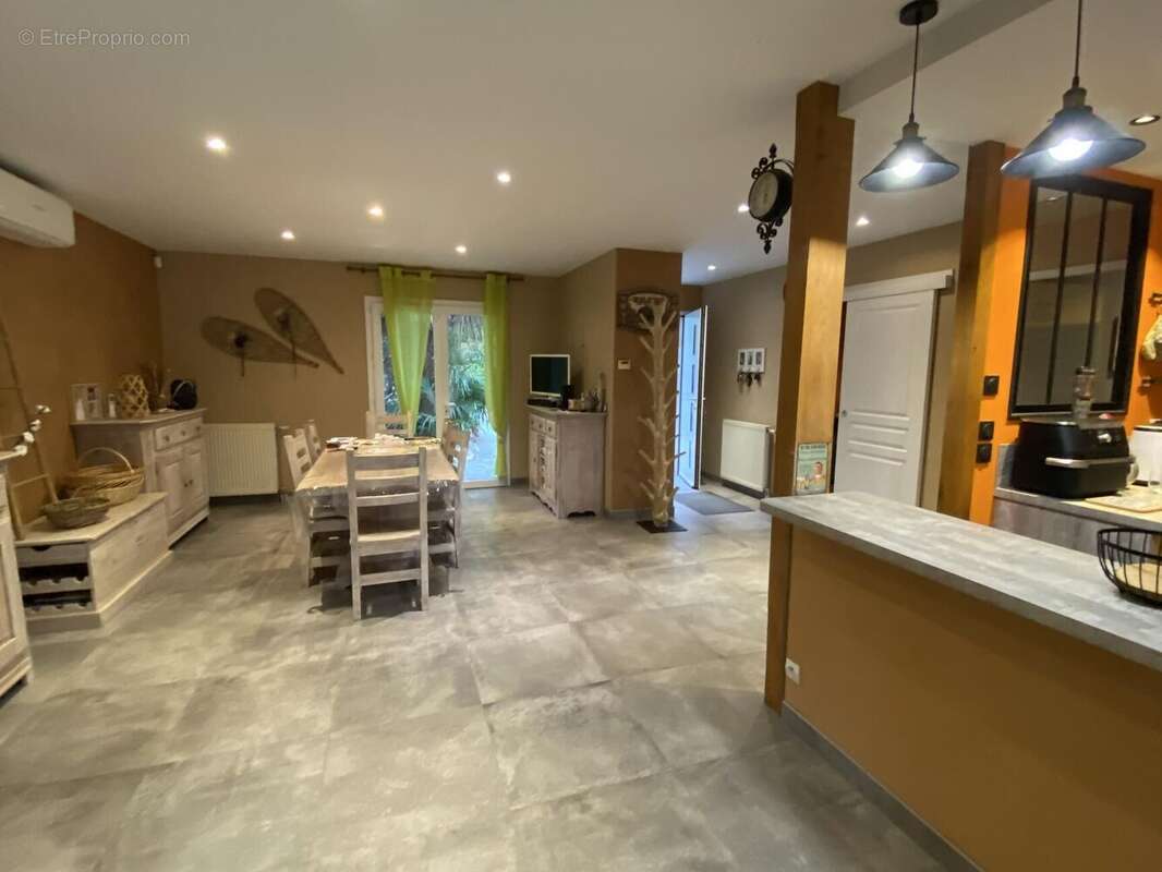 Photo 9 - Maison à ARS-SUR-FORMANS