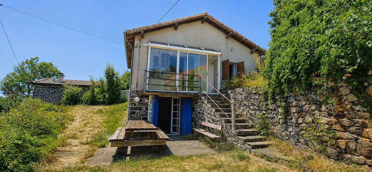 maison d'environ 60 m2 avec belle vue sur la campagne - photo 2