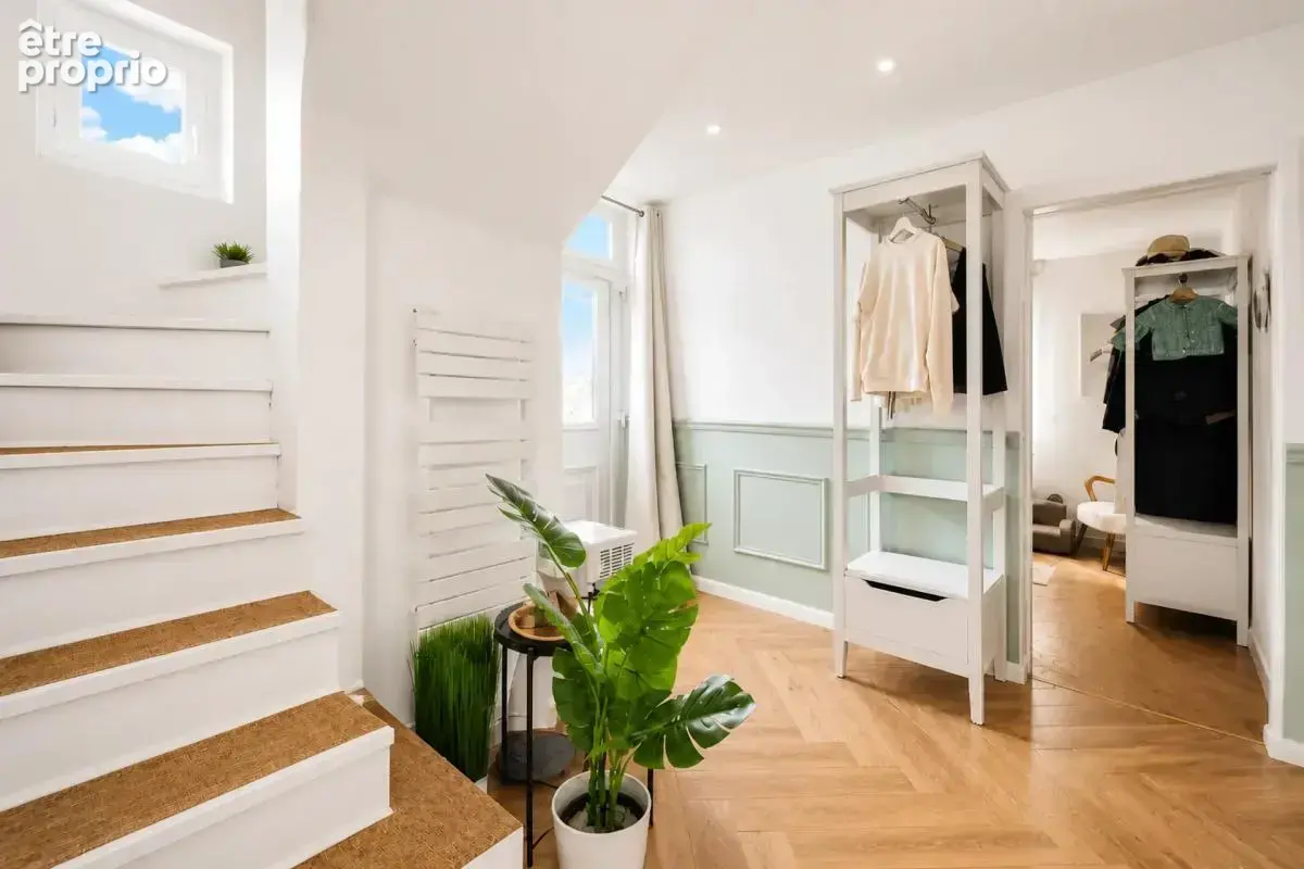 Maison de 5 pièces de 104 m² à Laval - photo 6