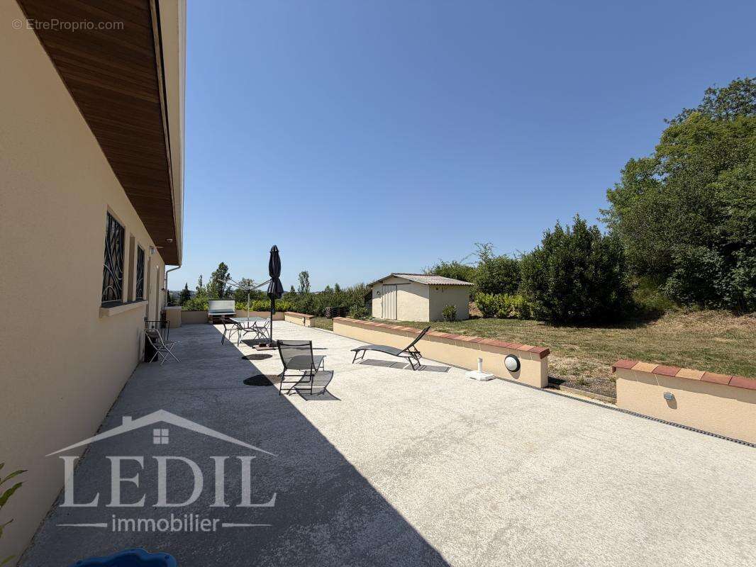 Maison rénovée avec vue exceptionnelle - photo 9