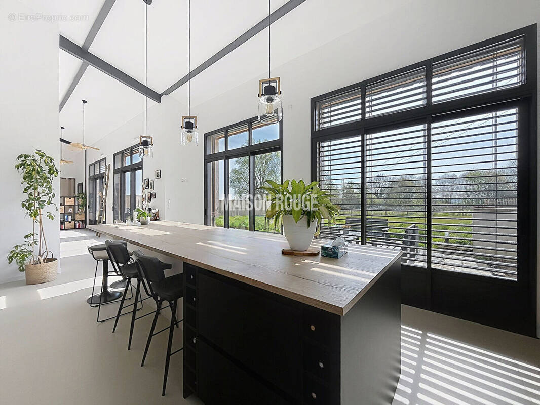 Maison à SAINT-MELOIR-DES-ONDES