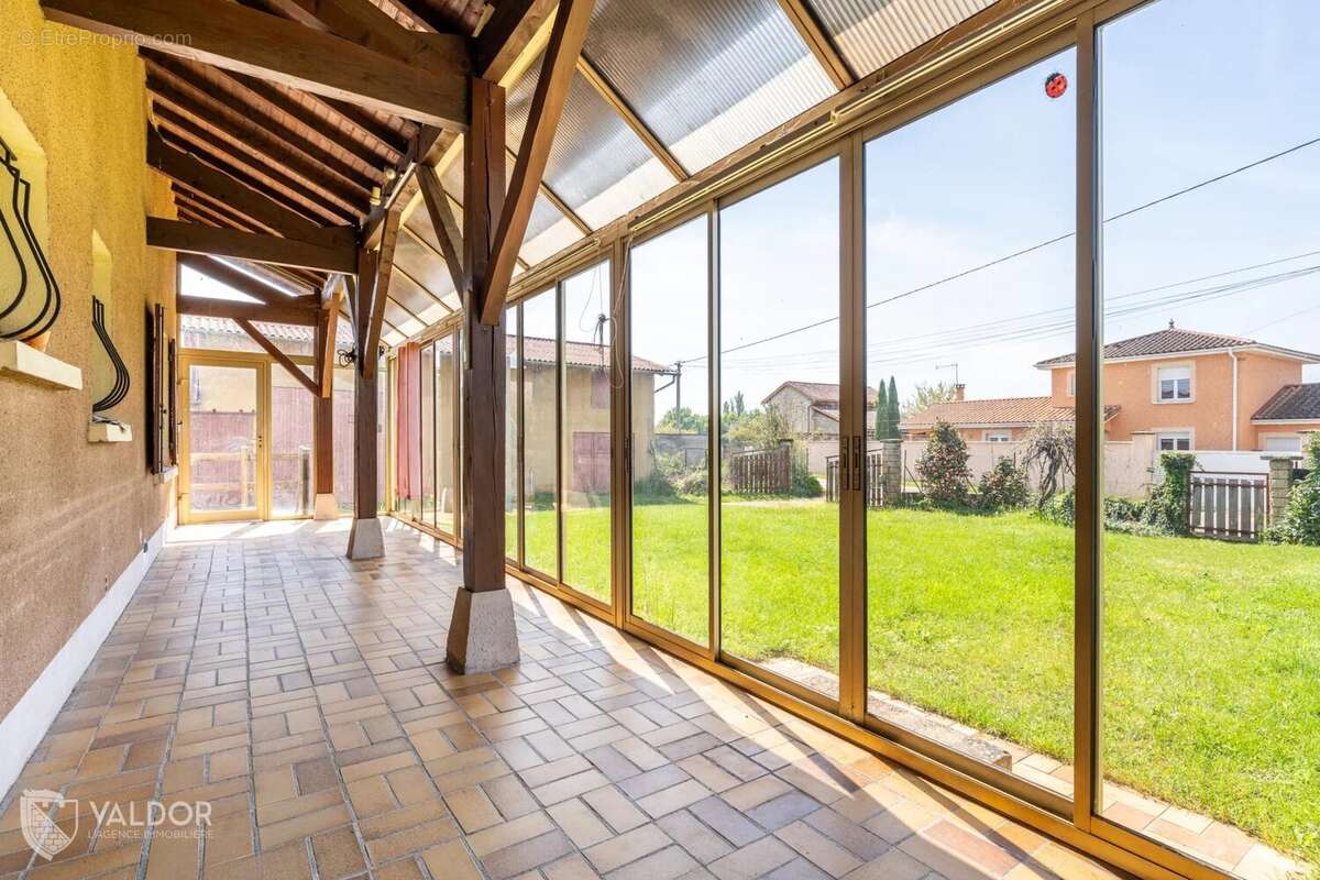 Maison à SAINT-GEORGES-DE-RENEINS