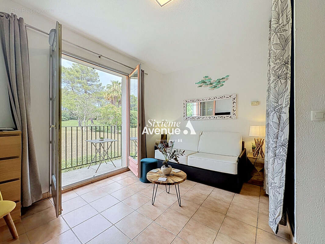 Appartement à MOUANS-SARTOUX