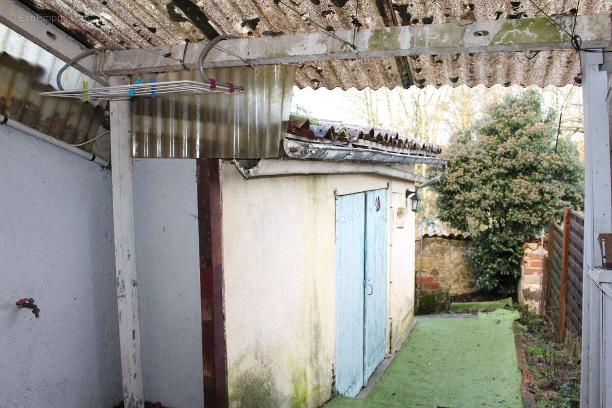 Maison à AVAILLES-LIMOUZINE