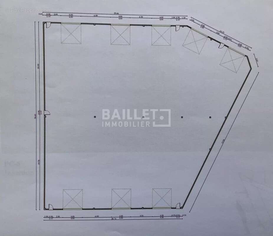Commerce à MONTAUROUX