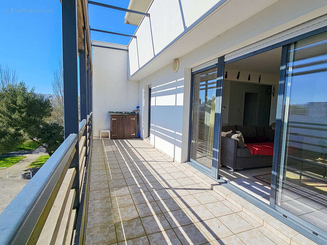 La rochelle - lac appartement type 3 pieces - 81m2 - photo 2