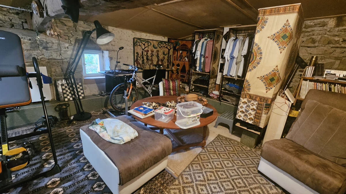 Maison à MORTEMART