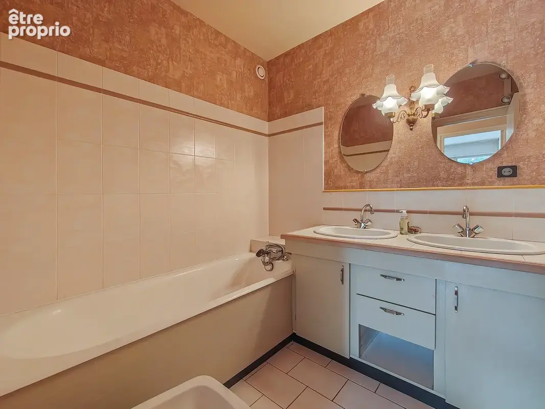Appartement F3 à rénover aux ébisoires - photo 6