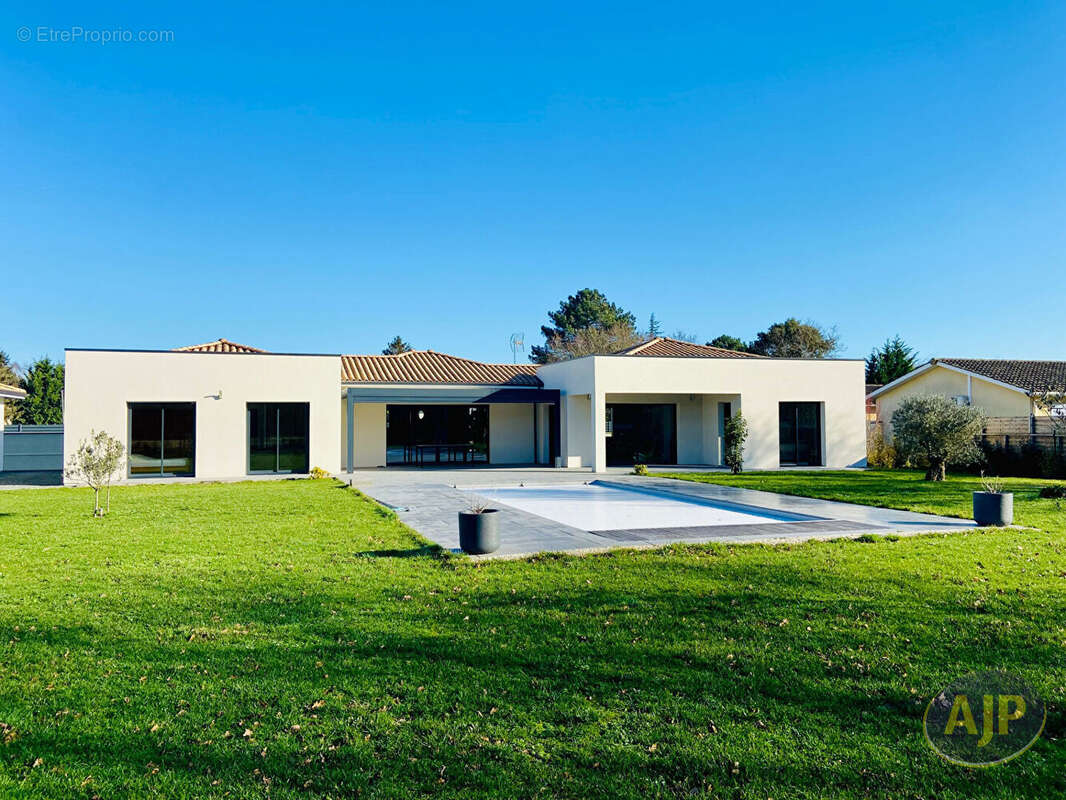 Maison à LESPARRE-MEDOC