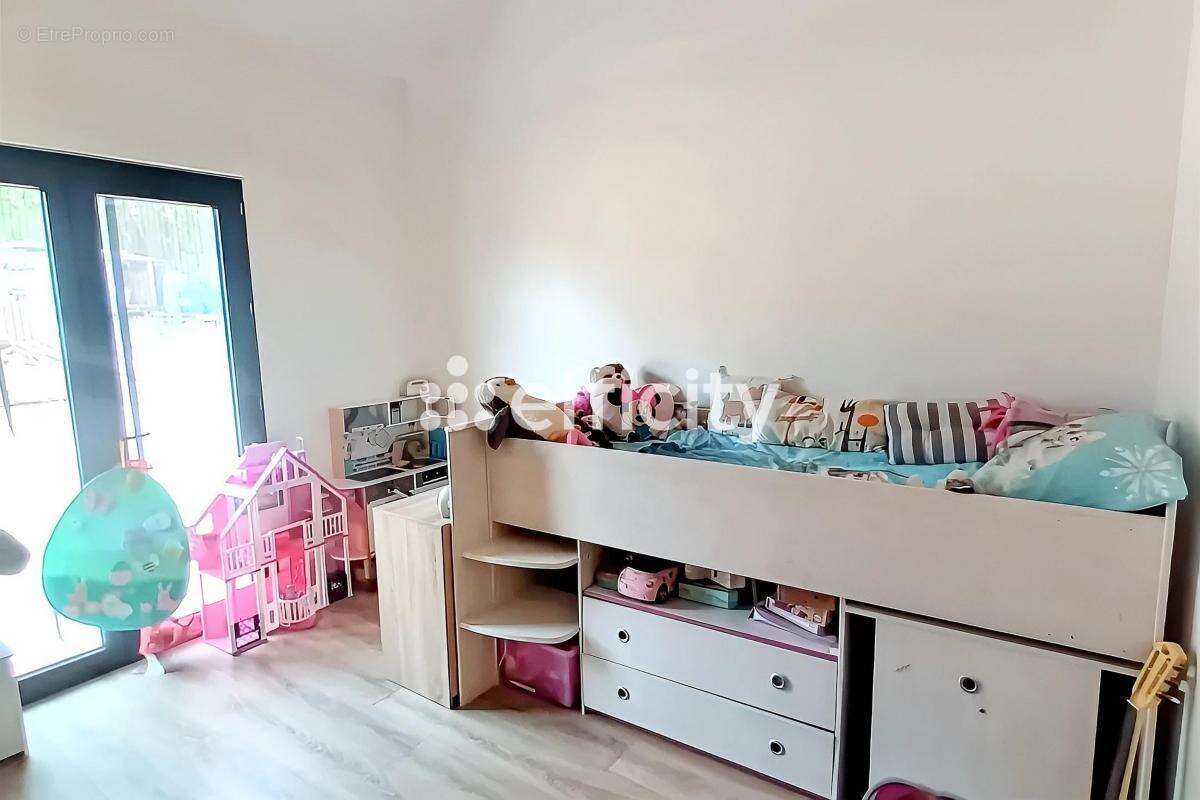 Maison à SAINT-JEAN-DE-LA-BLAQUIERE