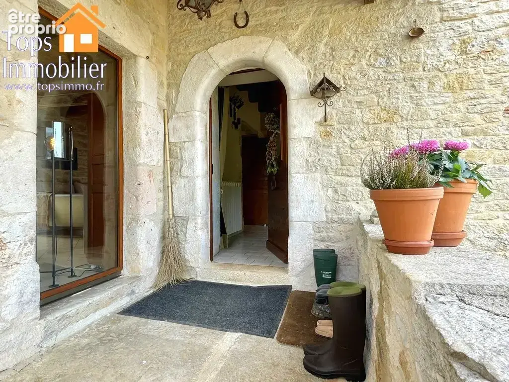Maison en pierre divisée en deux logements avec piscine et grand jardin - photo 6