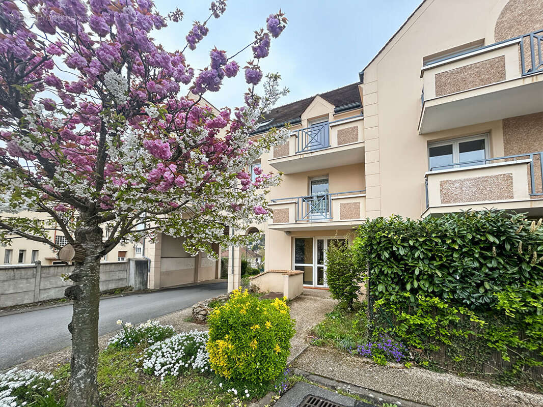 Appartement à VILLEBON-SUR-YVETTE