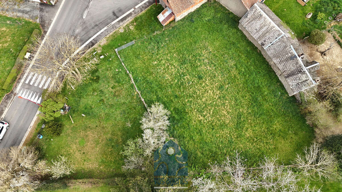 Terrain à TEILHET