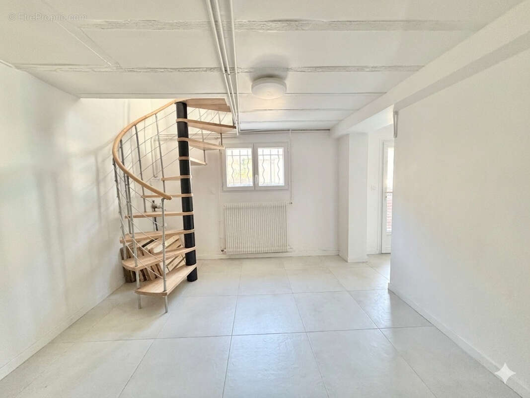 Maison 3 pièces 66 m² entièrement rénové Garage, cheminée - photo 5