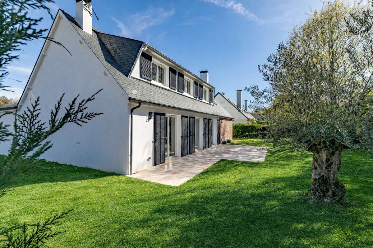 Maison L’Étang-la-Ville 8 pièce(s) 170 m2 - photo 16