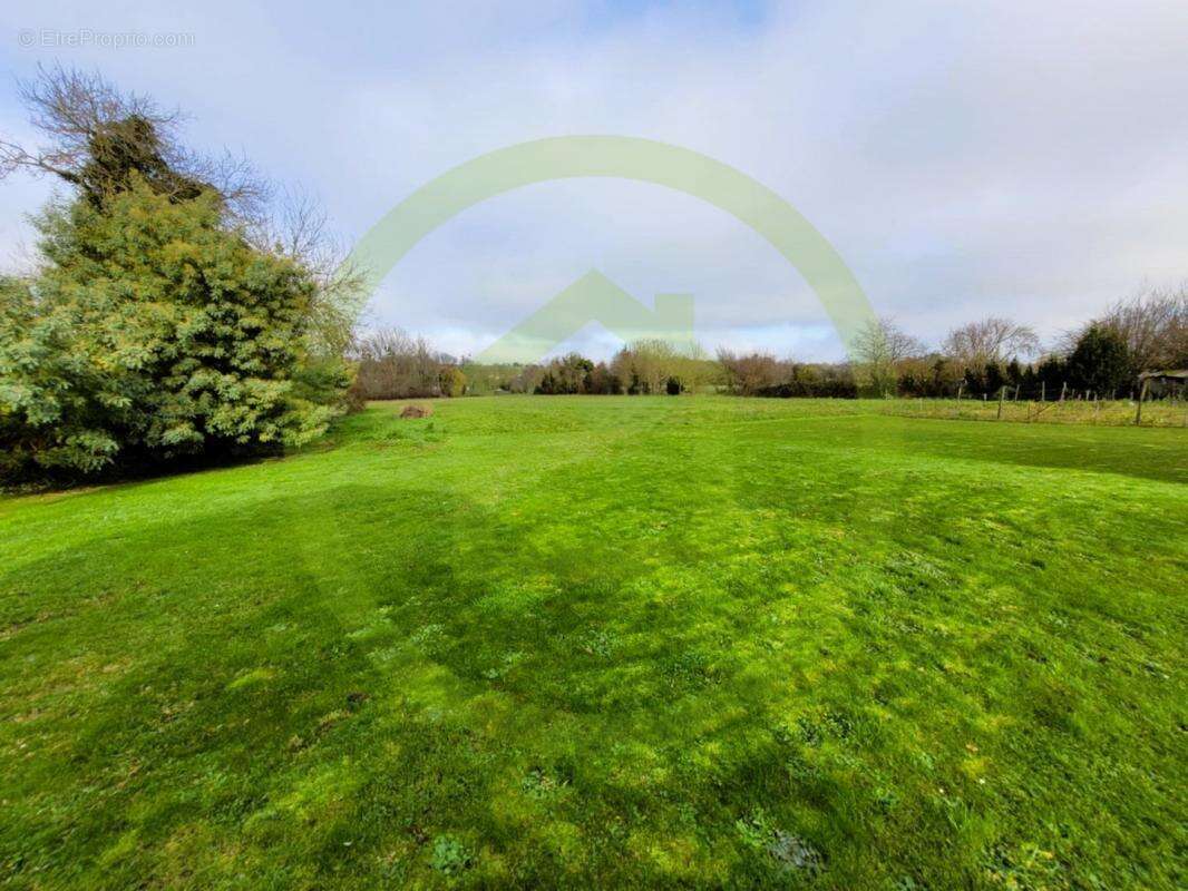 Maison à SAINTE-RAMEE