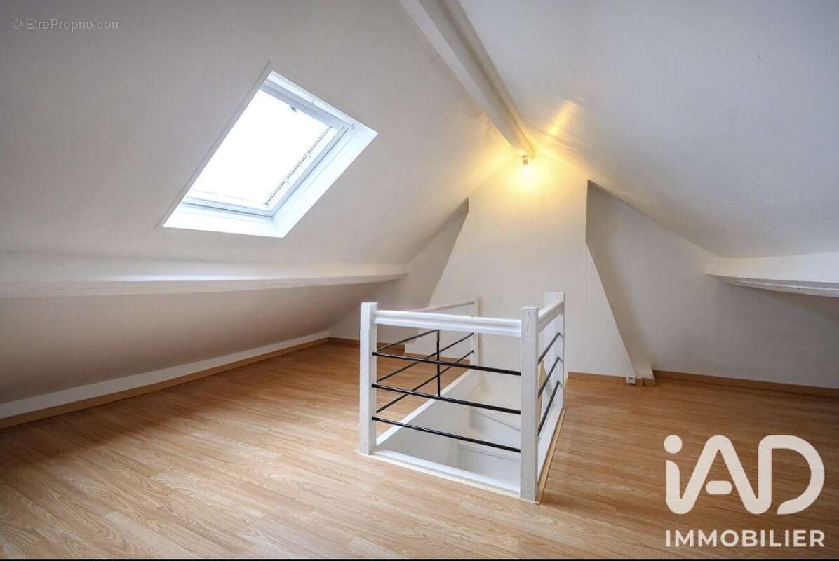 Maison 86 m² à Wattrelos  - photo 8