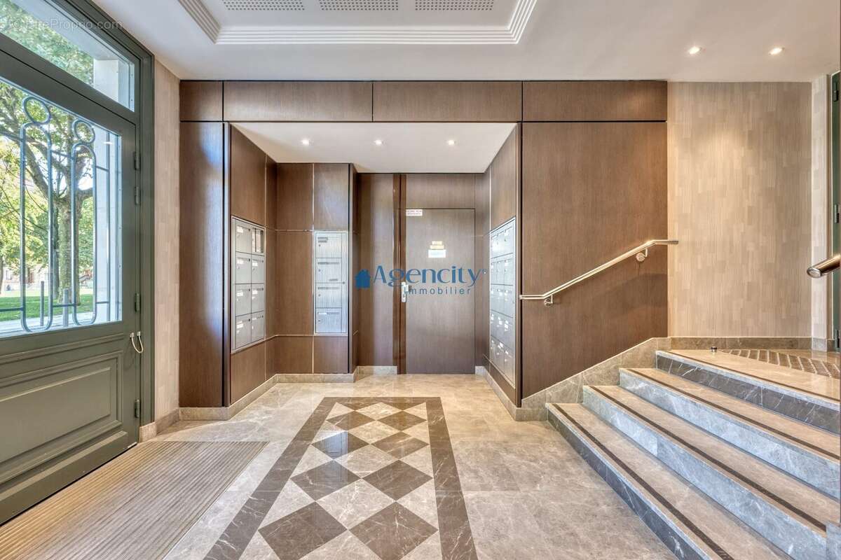 Appartement à MONTROUGE