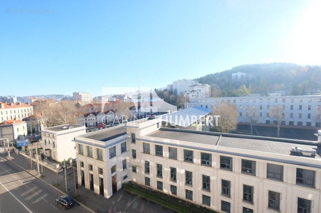 Appartement à SAINT-ETIENNE