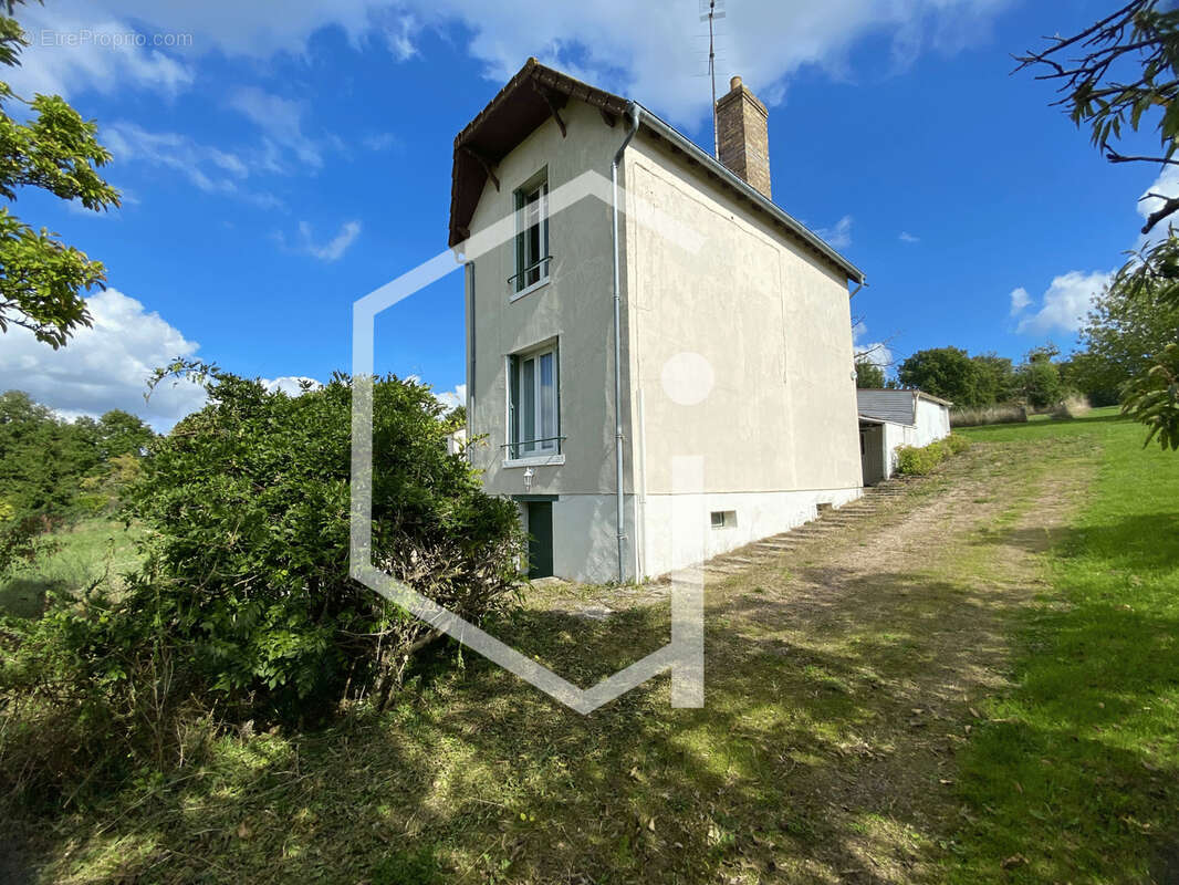 Maison indépendante à rénover avec un grand terrain - photo 5