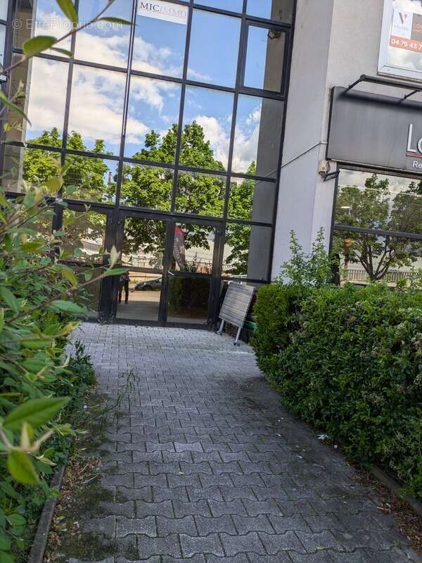 Commerce à GRENOBLE