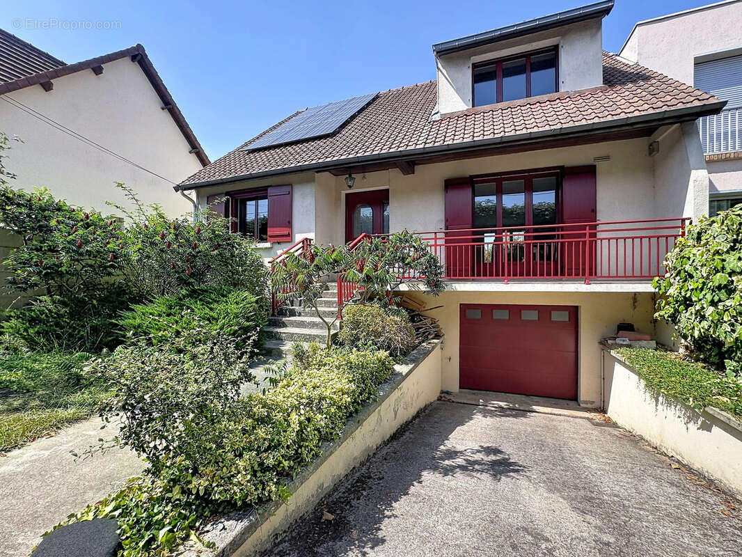 Maison à PARAY-VIEILLE-POSTE