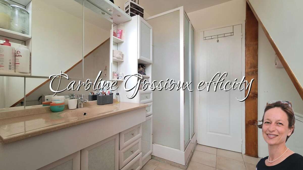 Maison à POINCY