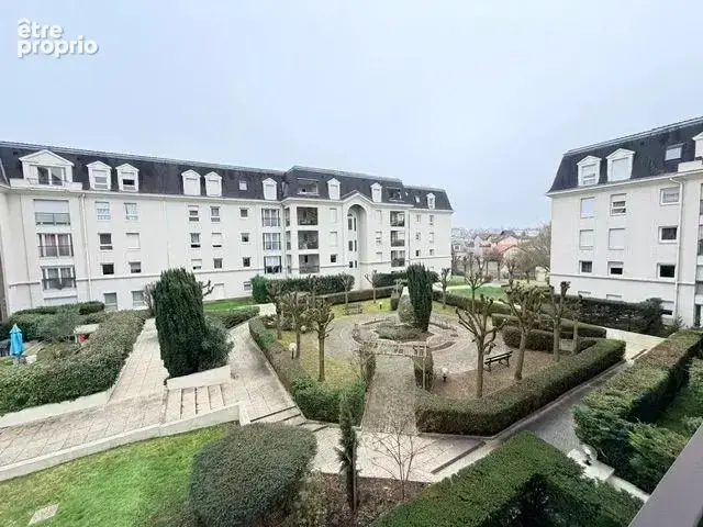 Photo Appartement à Livry-Gargan au prix de 299 000€