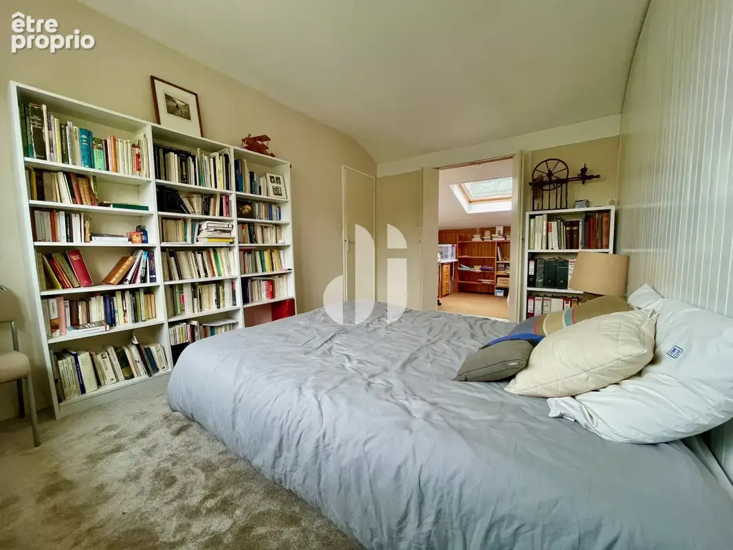 Maison Gradignan T7 - 177 m2, centre-ville, calme, jardin arboré. - photo 10