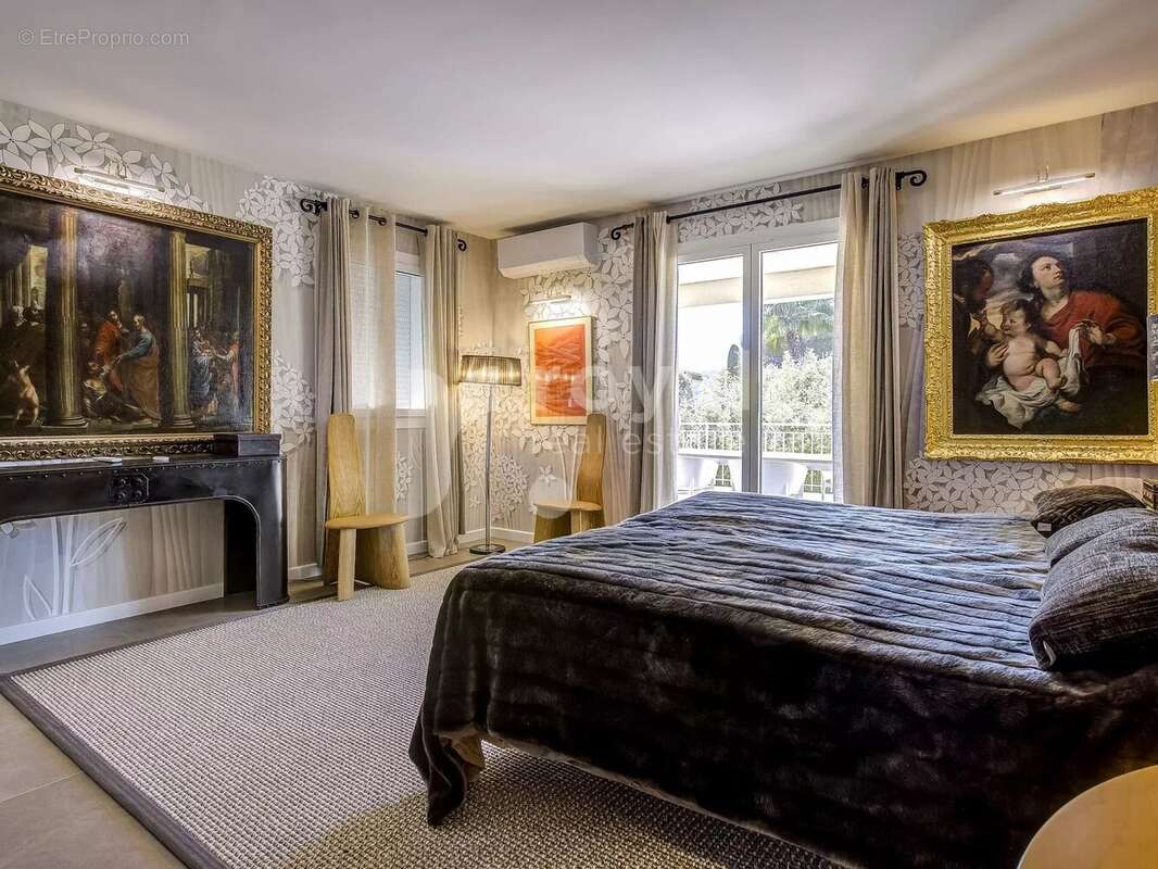 Maison à MOUGINS