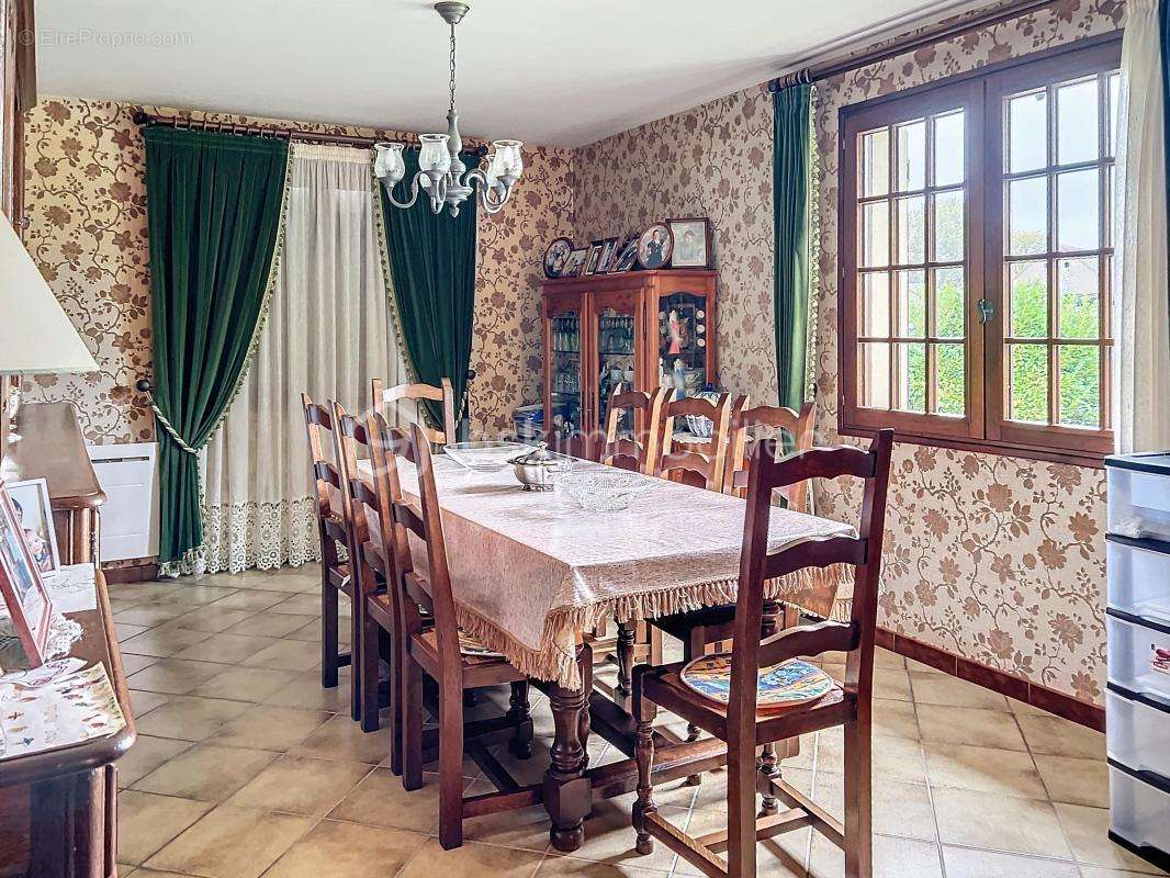 Maison à SAINT-JEAN-DE-LOSNE