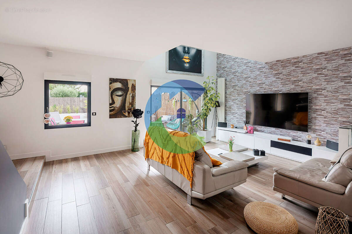 Maison à BALLAINVILLIERS