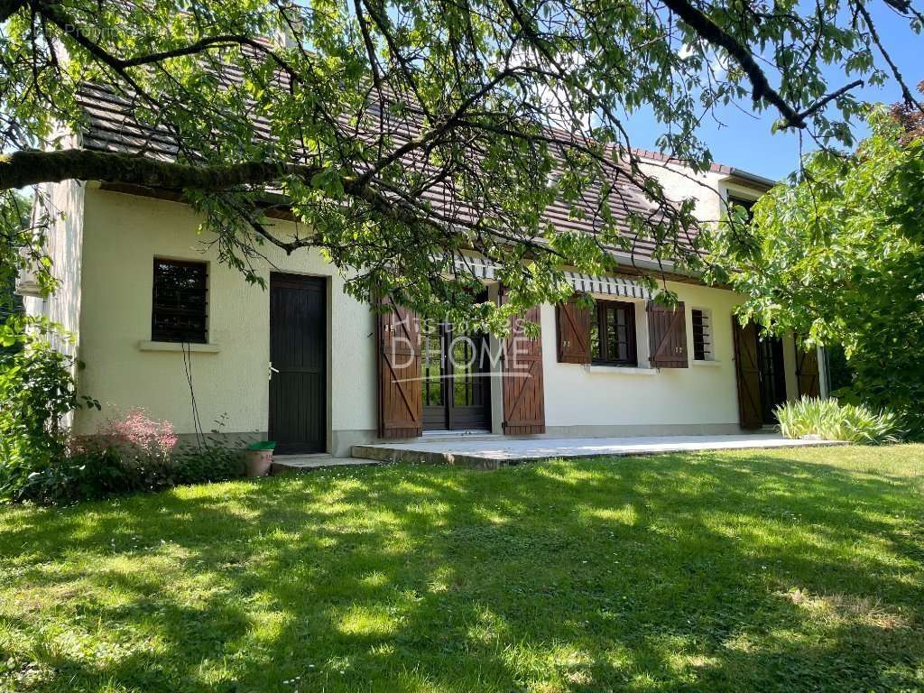 Maison à ROZAY-EN-BRIE