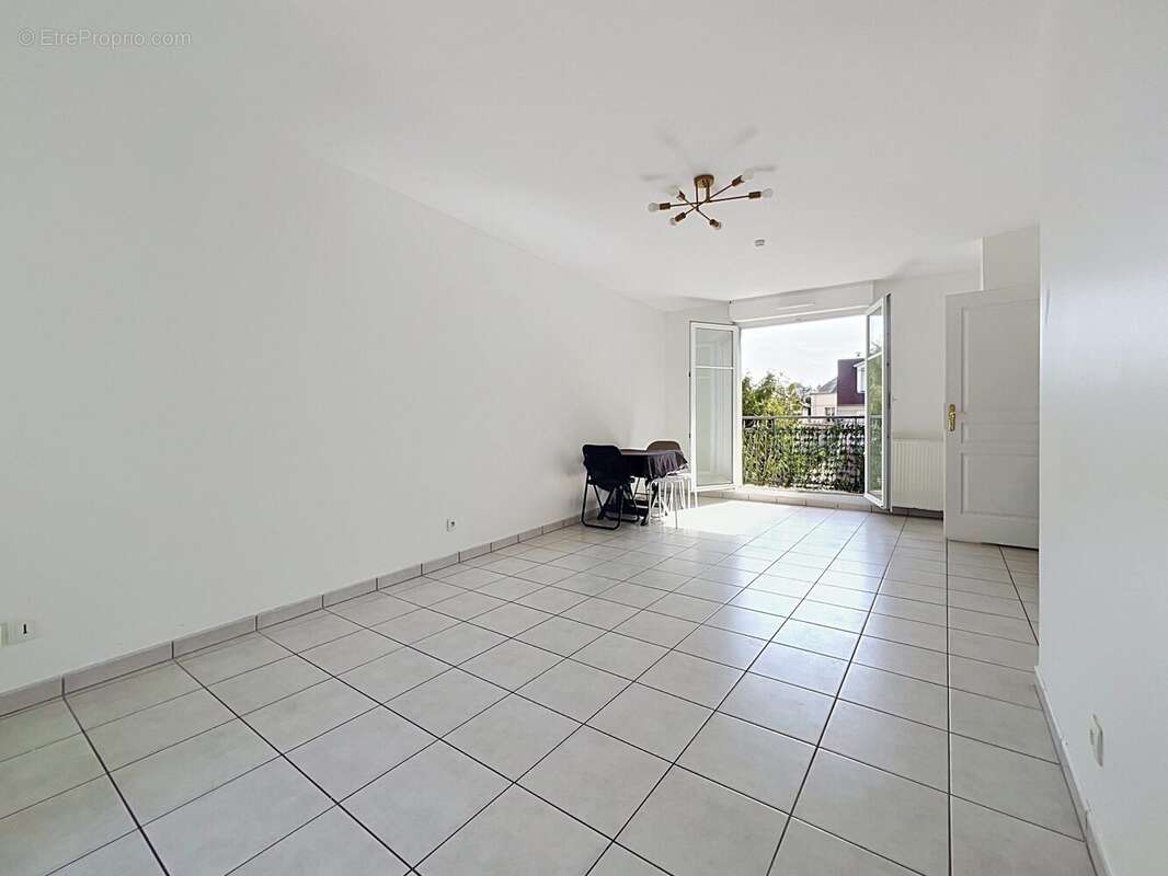 Appartement 65 m² à Chennevieres-Sur-Marne  - photo 7