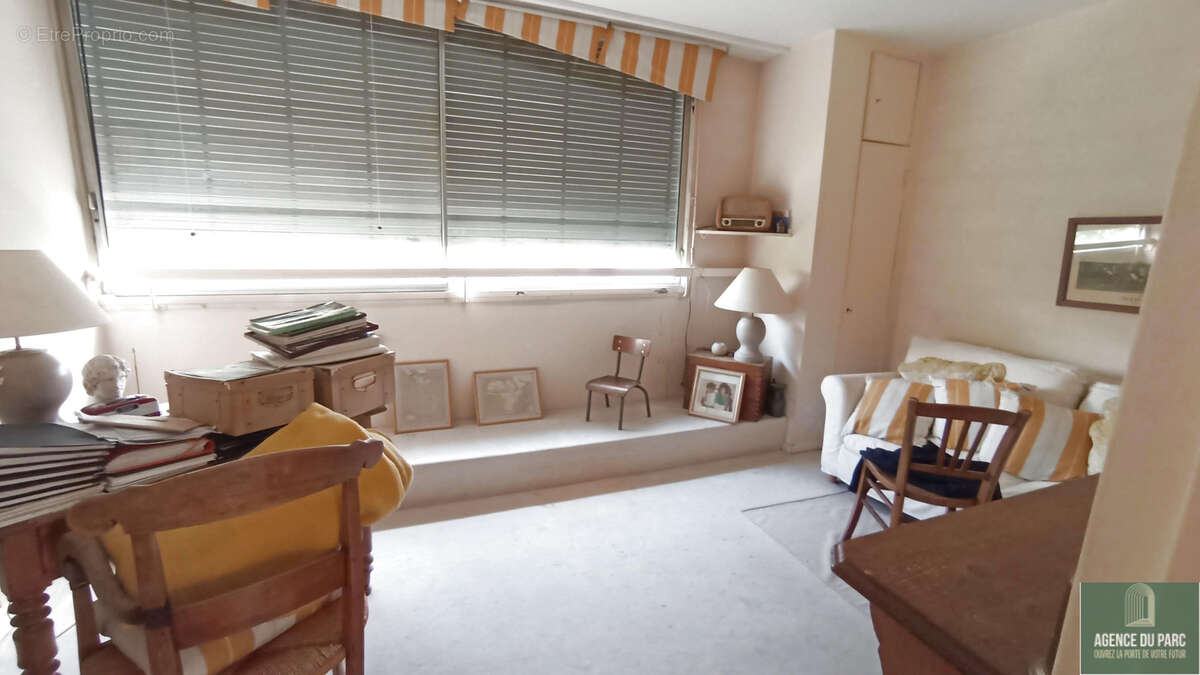 Appartement à VILLE-D'AVRAY