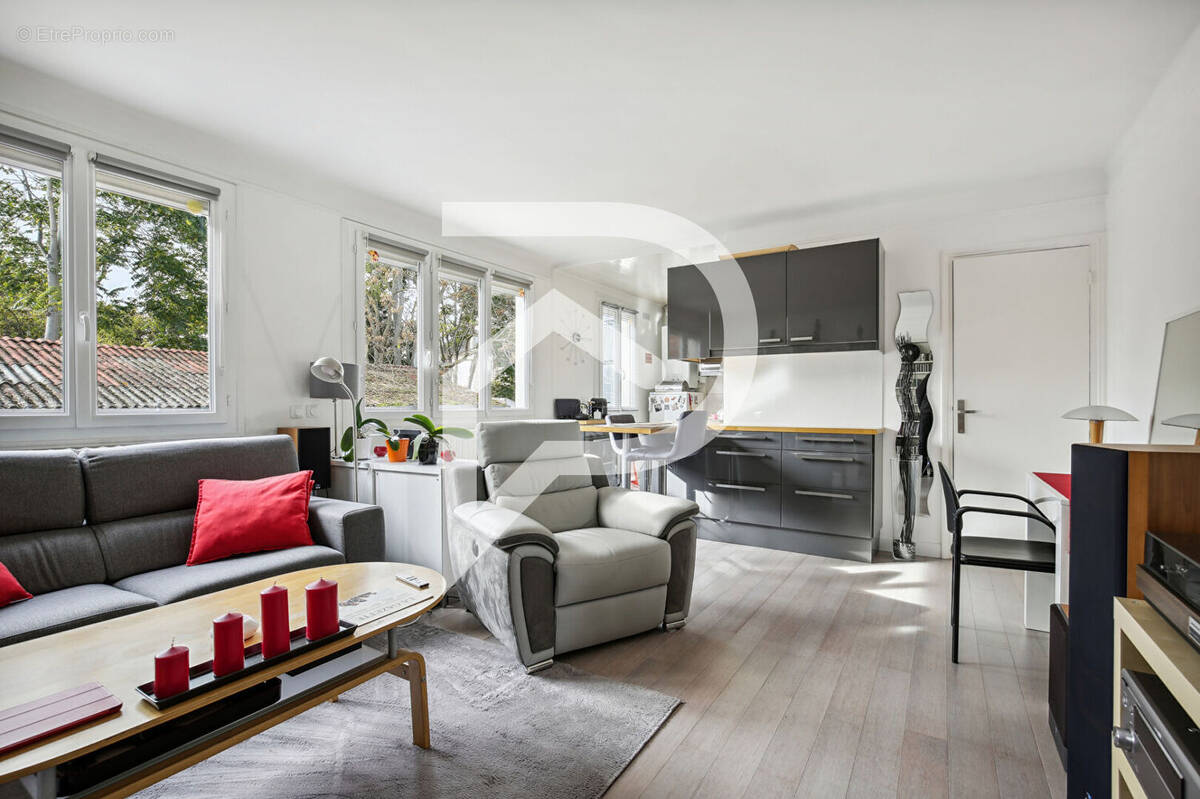 Appartement à COLOMBES