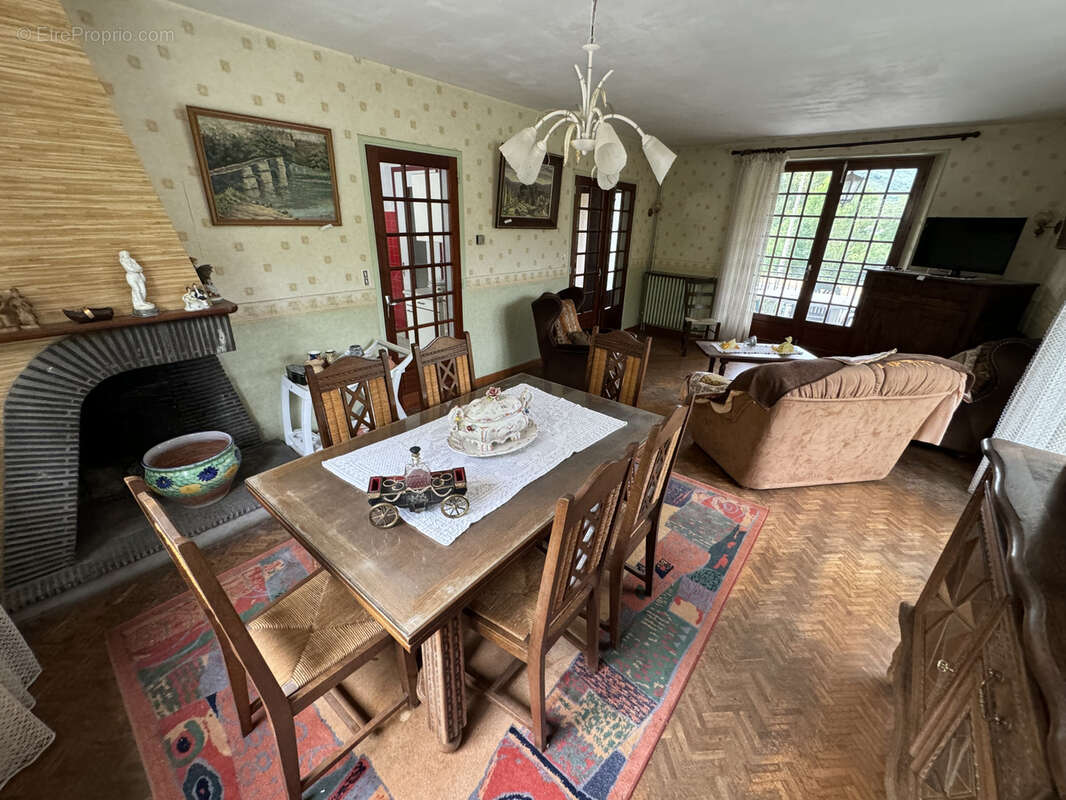 Maison à SAINT-AFFRIQUE