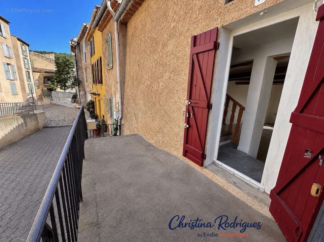 Salernes immeuble de rapport - photo 4