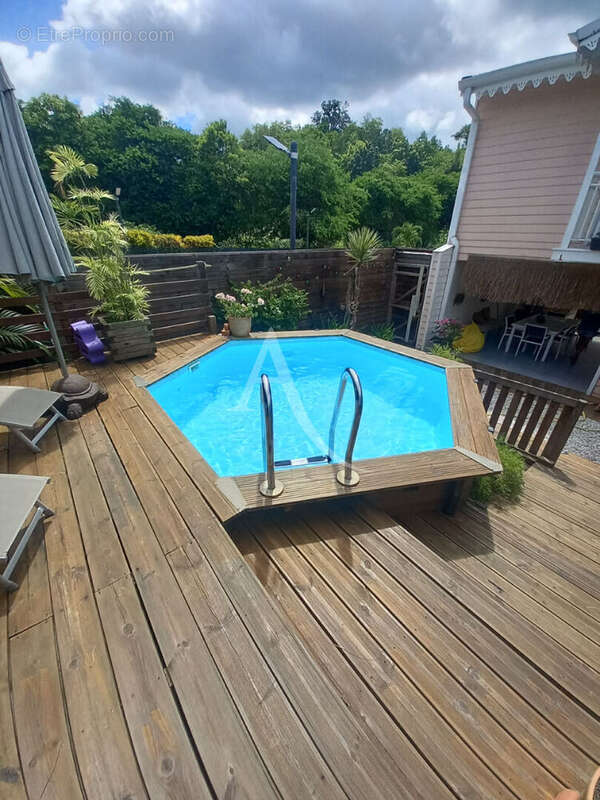 Maison à LES TROIS-ILETS