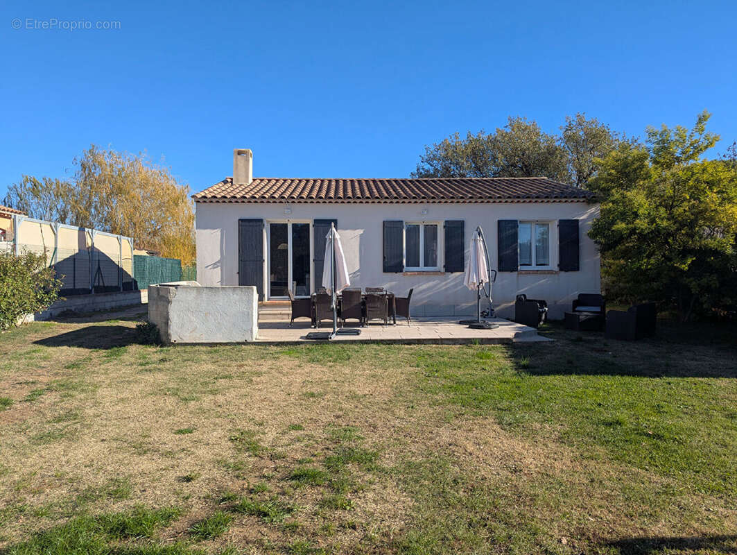 Maison à SALERNES