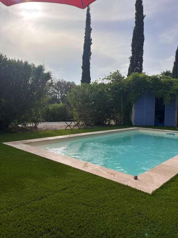 Maison à SAINT-ANTONIN-DU-VAR