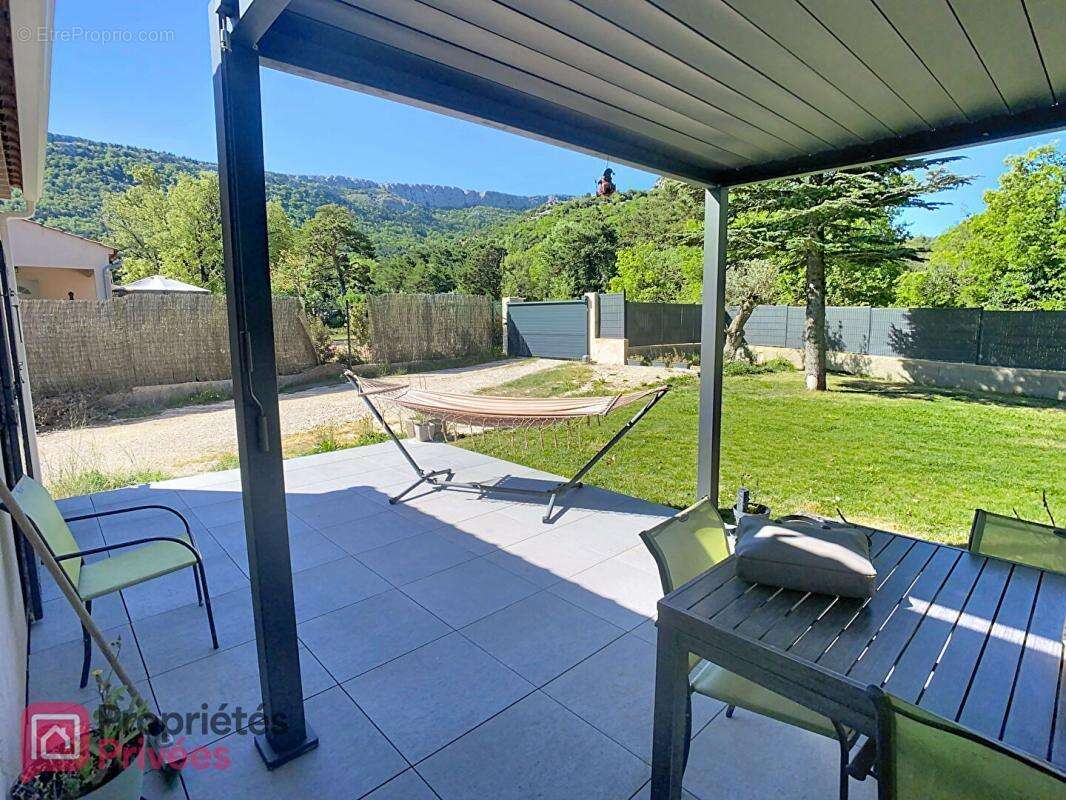 Maison Plan D Aups Sainte Baume 4 pièce(s) 94 m2 - photo 2